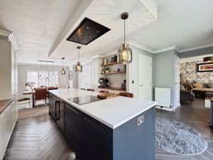 Photo 17- click for photo gallery